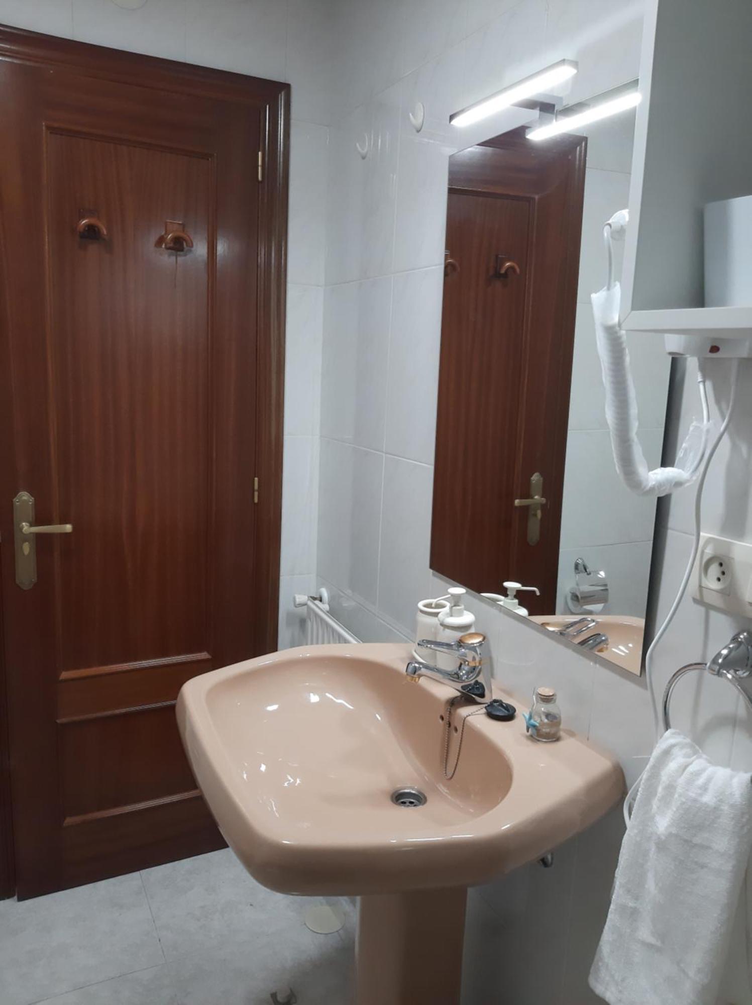 Apartamento Elena Centrico Con Wifi Cangas de Onís Exterior foto